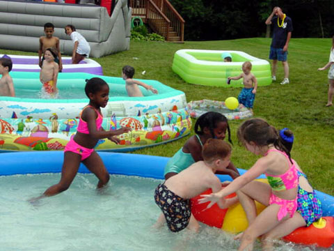 kids_pool_2.jpg
